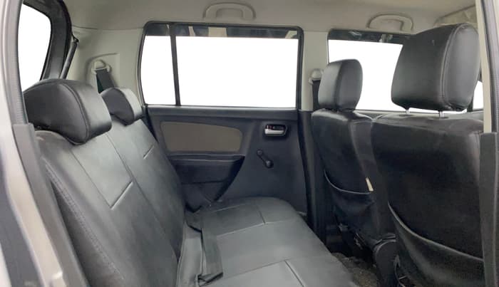 2015 Maruti Wagon R 1.0 LXI, Petrol, Manual, 63,611 km, Right Side Rear Door Cabin