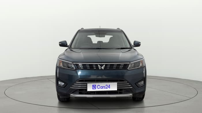 2023 Mahindra XUV300 W8 (O) 1.2 PETROL AMT, Petrol, Automatic, 26,845 km, Front
