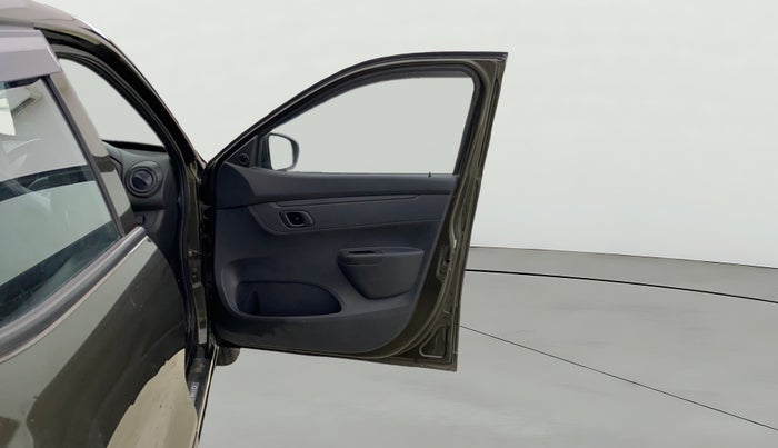 2020 Renault Kwid RXL, Petrol, Manual, 22,744 km, RHS Front Door