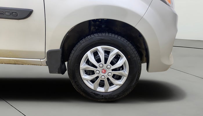 2017 Maruti Alto 800 LXI, Petrol, Manual, 52,290 km, Right Front Wheel