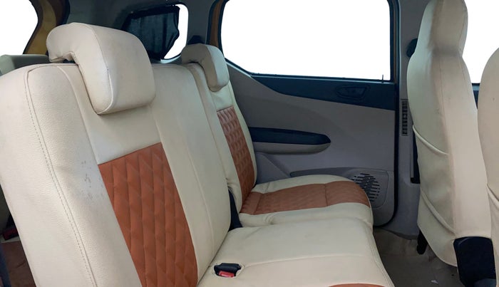 2022 Renault TRIBER RXT AMT, Petrol, Automatic, 14,440 km, Right Side Rear Door Cabin