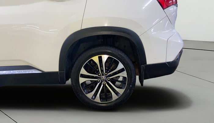 2023 MG HECTOR SHARP PRO 1.5 PETROL TURBO CVT PETROL, Petrol, Automatic, 35,895 km, Left Rear Wheel