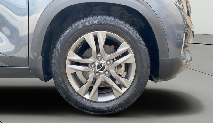 2023 KIA SELTOS  HTX 1.5 PETROL MT, Petrol, Manual, 41,463 km, Right Front Wheel
