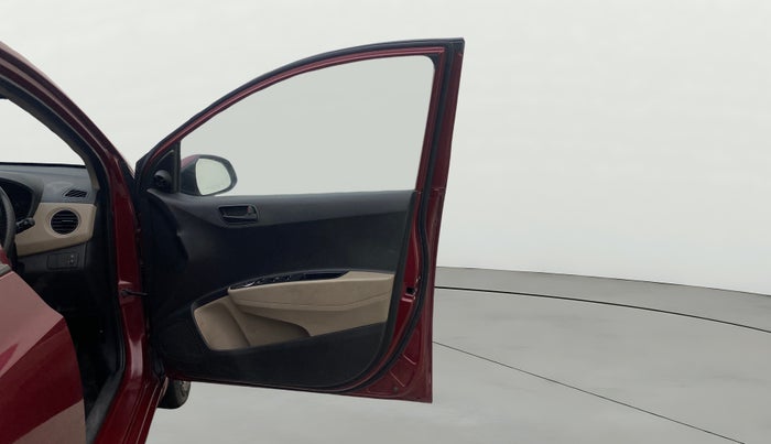 2015 Hyundai Grand i10 MAGNA 1.2 KAPPA VTVT, Petrol, Manual, 1,02,210 km, RHS Front Door