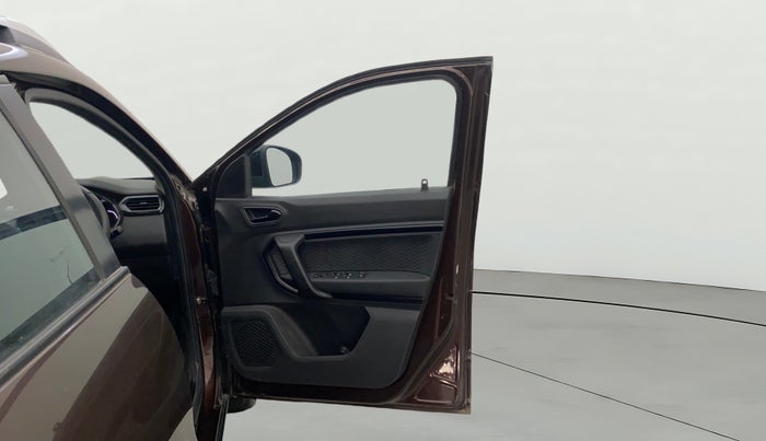 2022 Renault Kiger RXZ AMT, Petrol, Automatic, 25,075 km, RHS Front Door