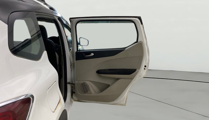 2021 Renault TRIBER RXZ AMT, Petrol, Automatic, 51,472 km, RHS Rear Door