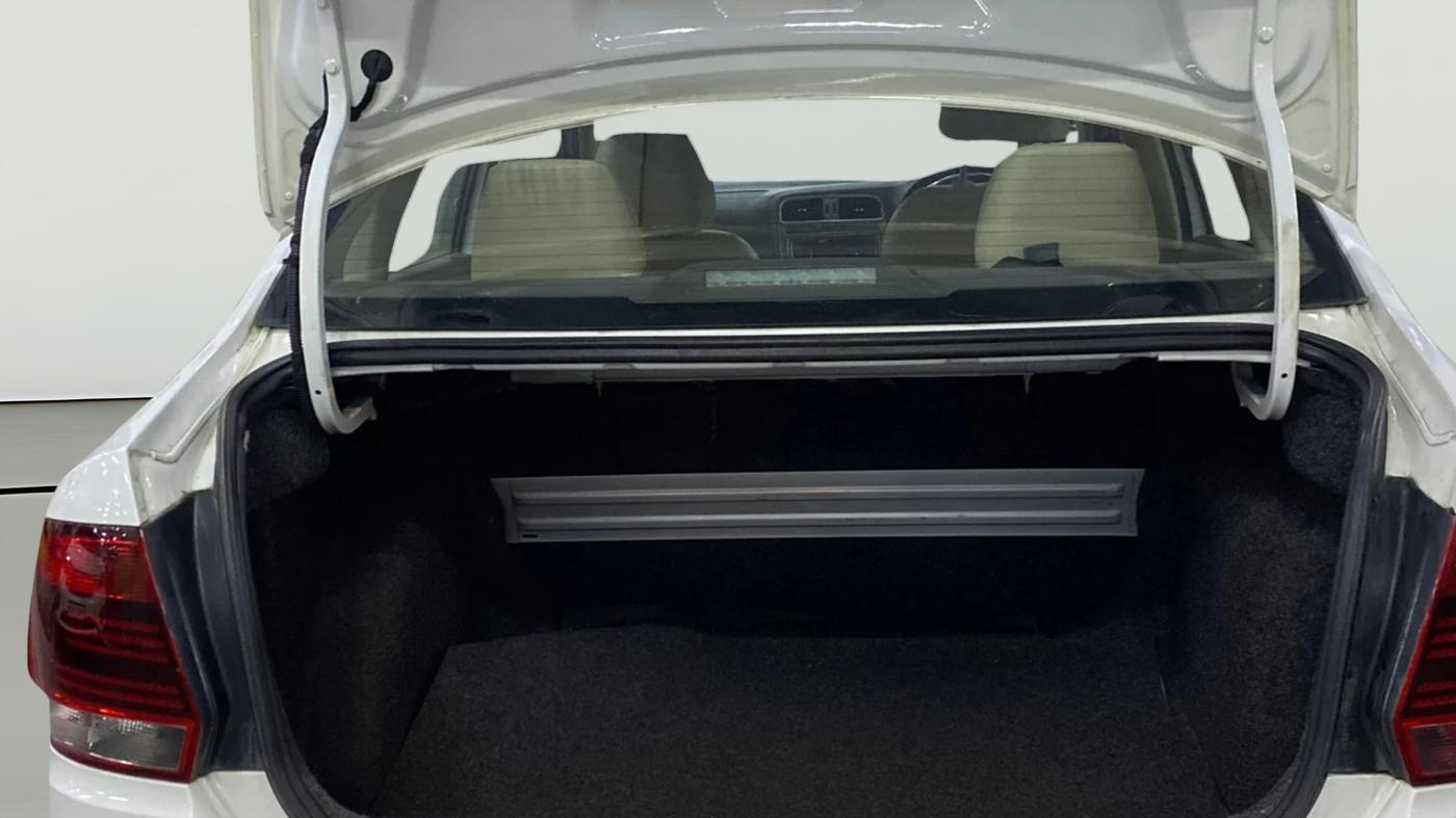 2017 Volkswagen Vento HIGHLINE PETROL AT, Petrol, Automatic, 44,630 km, Boot Open Zoomed View