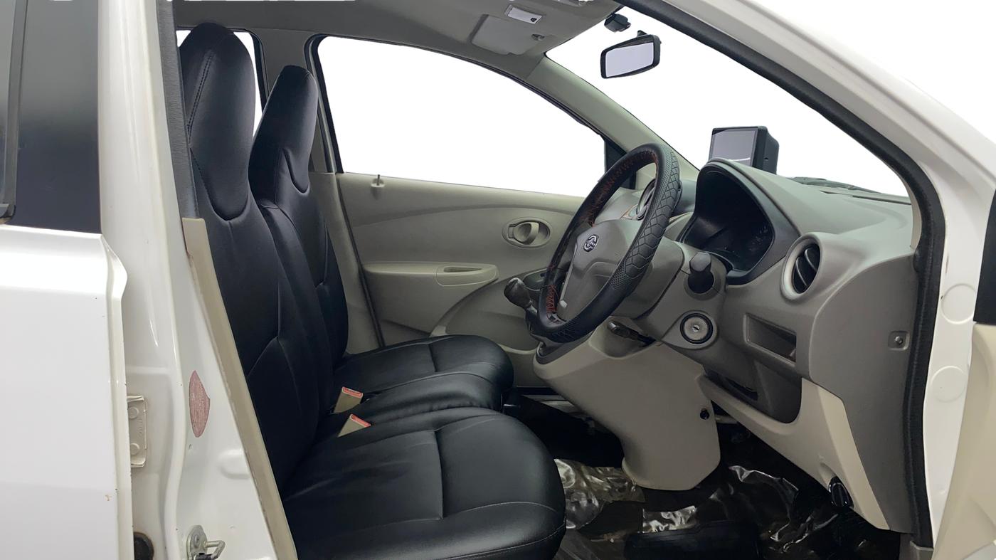 2015 Datsun Go Plus T, Petrol, Manual, 88,278 km, Right Side Front Door Cabin