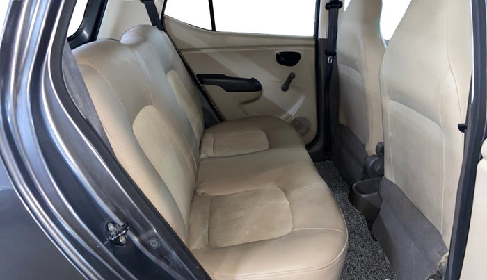 2013 Hyundai i10 ERA 1.1, CNG, Manual, 91,787 km, Right Side Rear Door Cabin