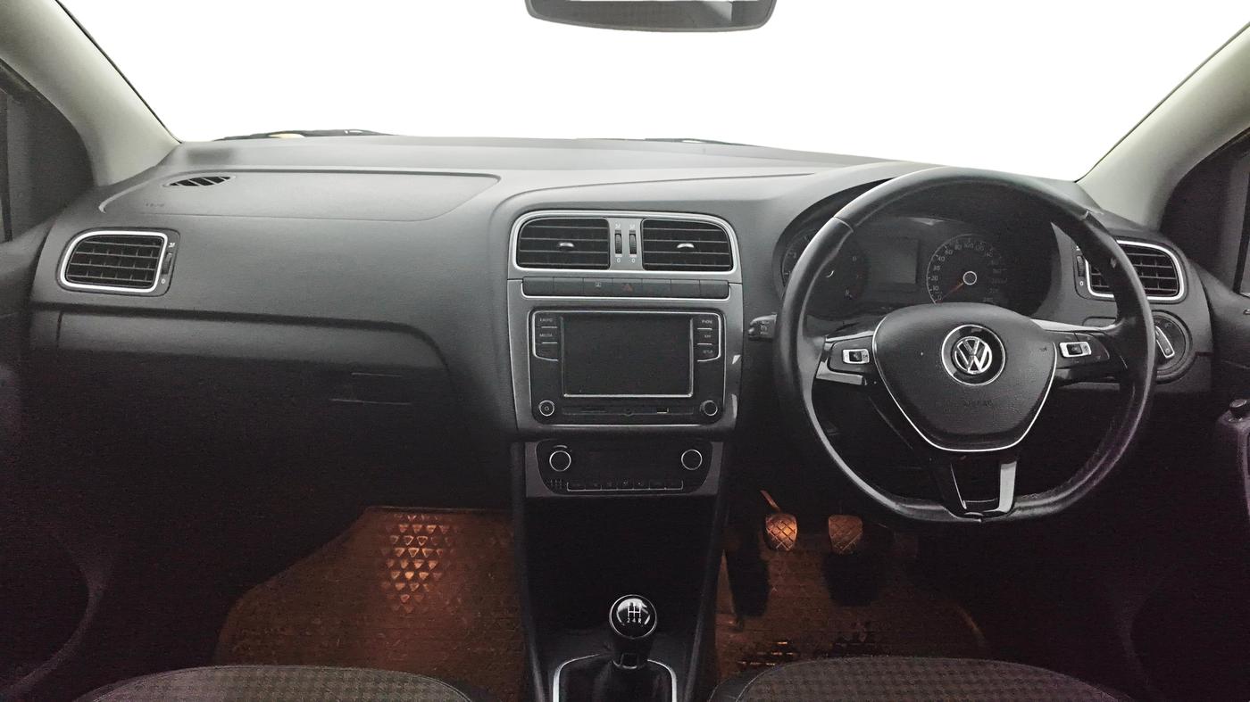 2018 Volkswagen Polo HIGHLINE PLUS 1.0 16 ALLOY, Petrol, Manual, 52,566 km, Dashboard