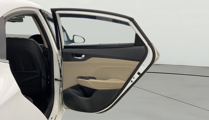 2019 Hyundai Verna 1.6 VTVT SX (O) AT, Petrol, Automatic, 98,649 km, RHS Rear Door