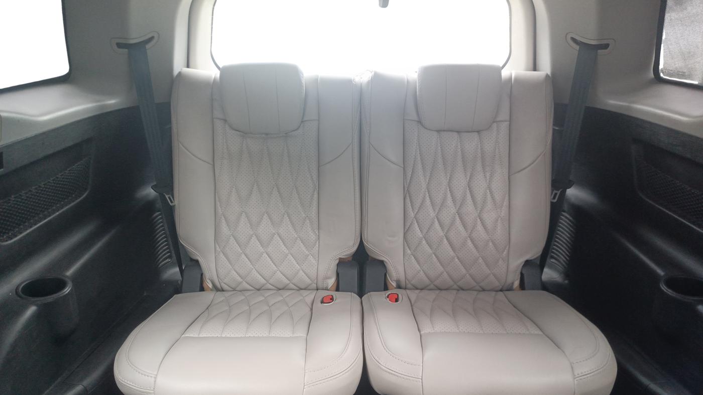 2019 Mahindra XUV500 W9, Diesel, Manual, 1,21,839 km, Third Seat Row ( optional )