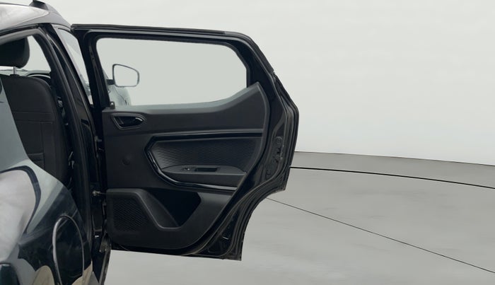 2024 Renault Kiger RXT (O) AMT, Petrol, Automatic, 8,350 km, RHS Rear Door