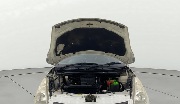 2016 Maruti Swift LXI, Petrol, Manual, 79,967 km, Open Bonet