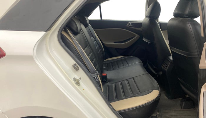 2014 Hyundai Elite i20 ASTA 1.2, Petrol, Manual, 74,882 km, Right Side Rear Door Cabin