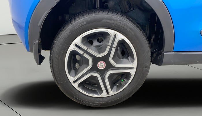 2018 Tata NEXON XT PETROL, Petrol, Manual, 89,747 km, Right Rear Wheel