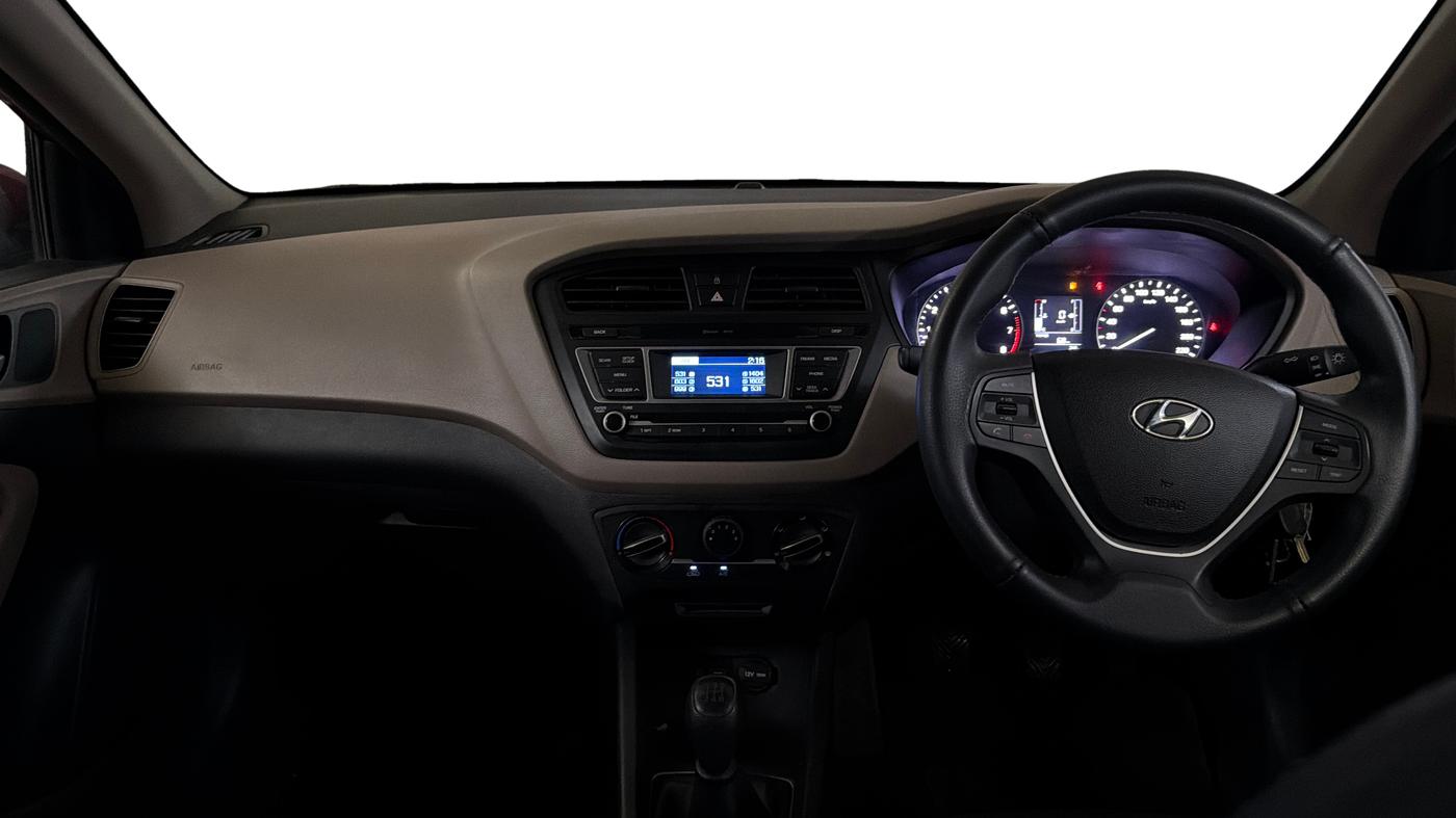 2016 Hyundai Elite i20 MAGNA 1.2, Petrol, Manual, 36,273 km, Dashboard