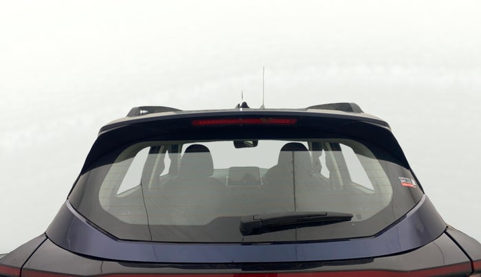 2024 Mahindra XUV 3XO AX5L 1.2 TGDi, Petrol, Manual, 11,453 km, Rear Windshield