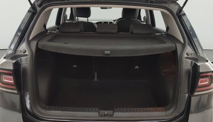 2023 Volkswagen TAIGUN TOPLINE 1.0 TSI AT, Petrol, Automatic, 33,166 km, Boot Open Zoomed View