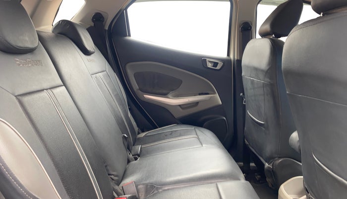 2014 Ford Ecosport TITANIUM 1.5L DIESEL, Diesel, Manual, 1,24,191 km, Right Side Rear Door Cabin