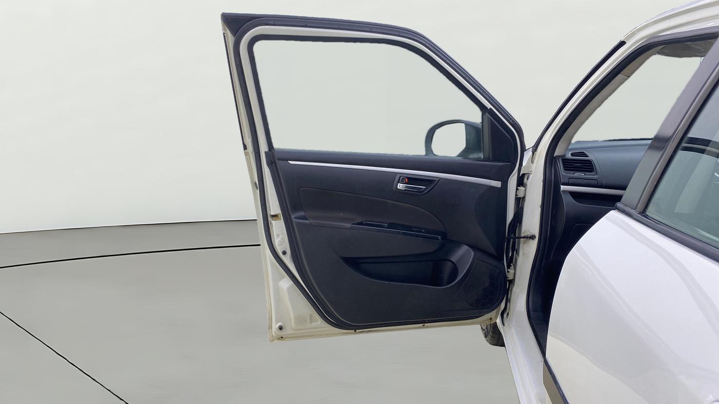 2013 Maruti Swift VXI, Petrol, Manual, 82,819 km, LHS Front Door