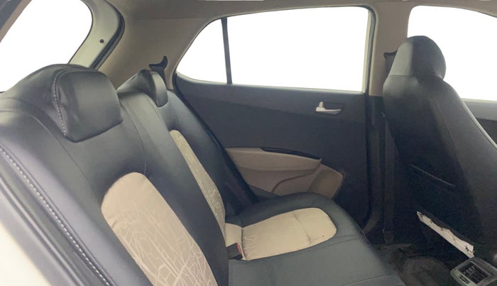 2019 Hyundai Grand i10 SPORTZ 1.2 KAPPA VTVT, Petrol, Manual, 76,312 km, Right Side Rear Door Cabin