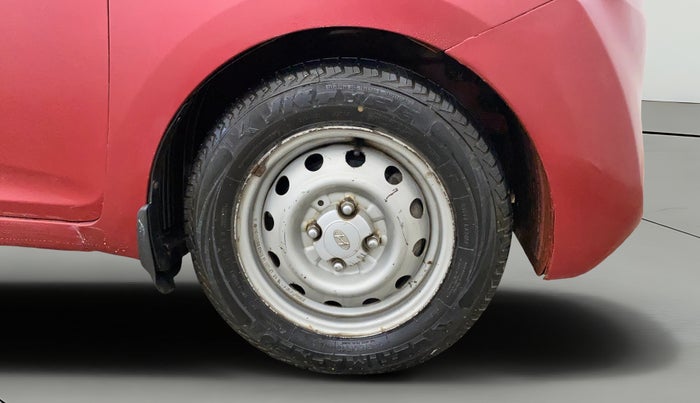 2018 Hyundai Eon ERA +, Petrol, Manual, 42,752 km, Right Front Wheel