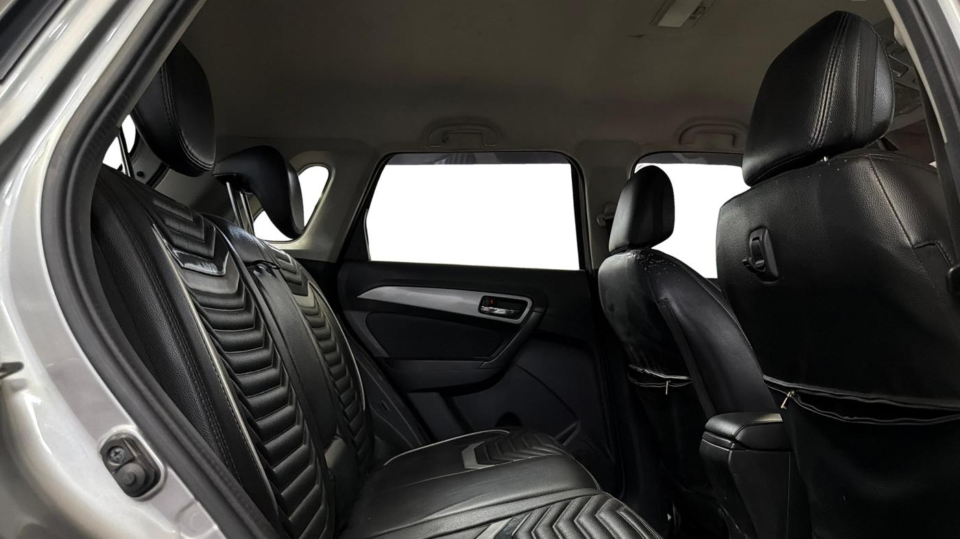 2022 Maruti Vitara Brezza ZXI, Petrol, Manual, 65,753 km, Right Side Rear Door Cabin