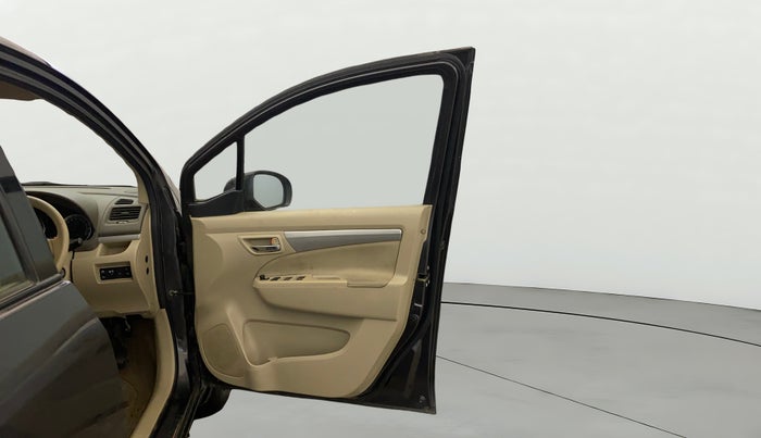 2017 Maruti Ertiga VXI CNG, CNG, Manual, 78,480 km, RHS Front Door