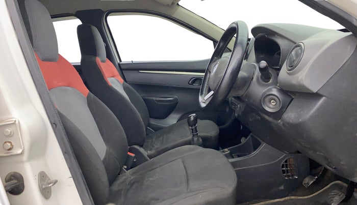 2016 Renault Kwid RXT 0.8, Petrol, Manual, 71,643 km, Right Side Front Door Cabin