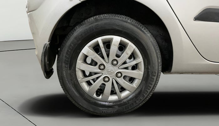 2015 Hyundai i10 SPORTZ 1.1, Petrol, Manual, 33,960 km, Right Rear Wheel