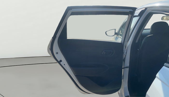 2021 Hyundai NEW I20 MAGNA 1.2 MT, Petrol, Manual, 37,237 km, LHS Rear Door