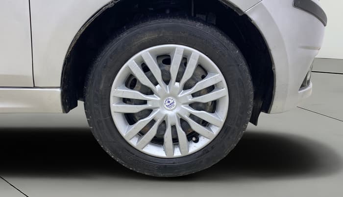 2018 Tata Tiago XT PETROL, Petrol, Manual, 52,590 km, Right Front Wheel