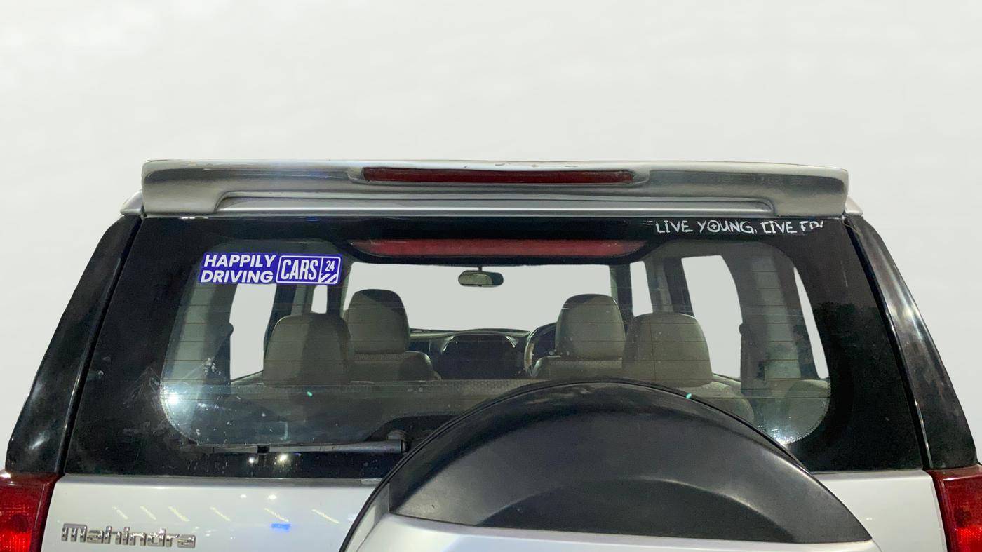 2017 Mahindra TUV300 T6, Diesel, Manual, 20,374 km, Rear Windshield
