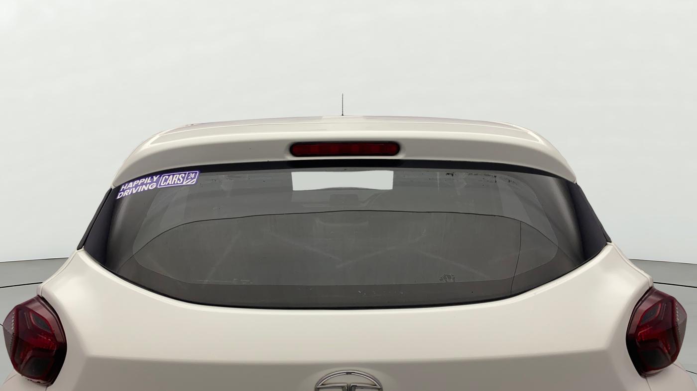 2022 Tata PUNCH ADVENTURE MT, Petrol, Manual, 31,956 km, Rear Windshield