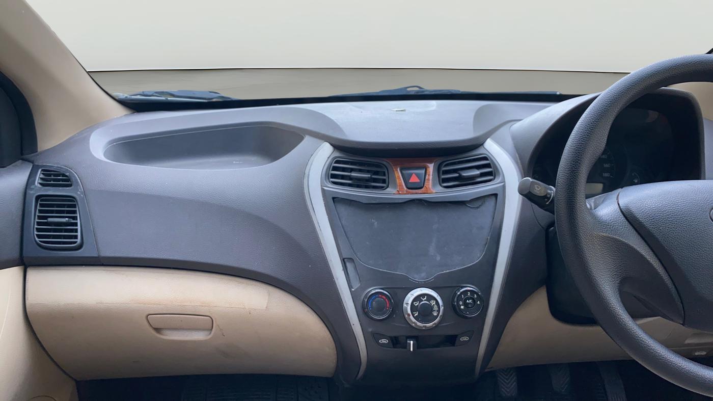 2014 Hyundai Eon ERA +, Petrol, Manual, 1,05,008 km, Air Conditioner