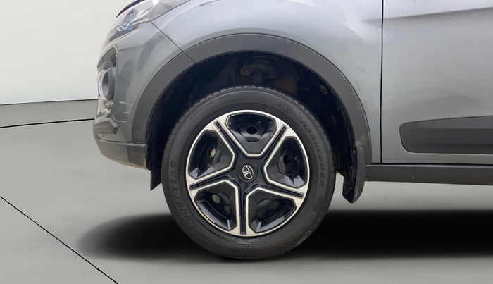 2023 Tata NEXON XMA SUNROOF PETROL, Petrol, Automatic, 21,859 km, Left Front Wheel