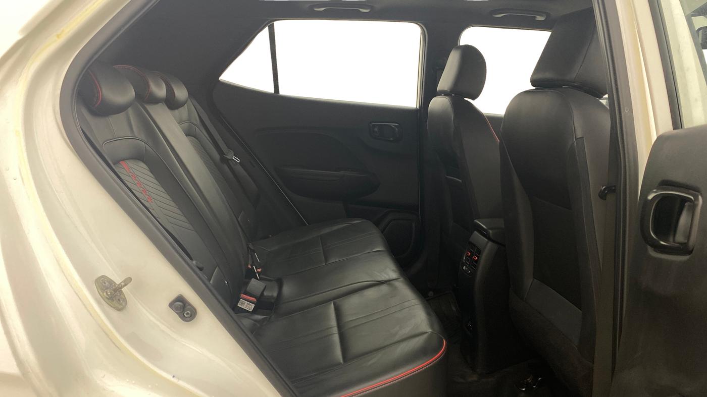 2022 Hyundai VENUE N LINE N8 1.0 TURBO DCT, Petrol, Automatic, 16,700 km, Right Side Rear Door Cabin