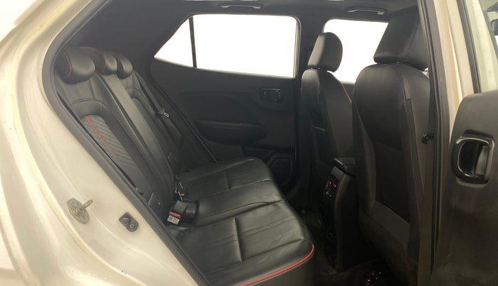 2022 Hyundai VENUE N LINE N8 1.0 TURBO DCT, Petrol, Automatic, 16,700 km, Right Side Rear Door Cabin