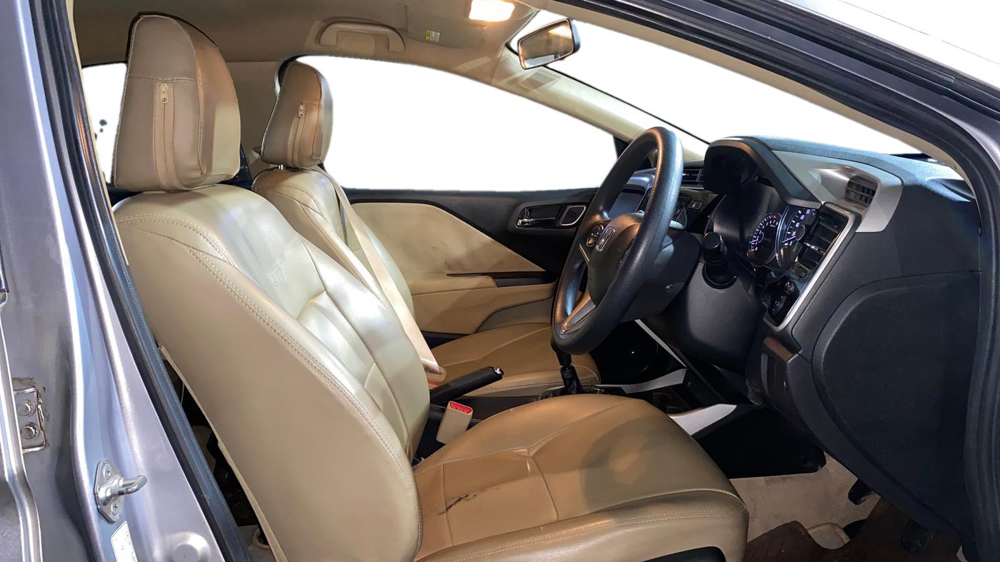 2019 Honda City 1.5L I-VTEC V MT, Petrol, Manual, 28,021 km, Right Side Front Door Cabin