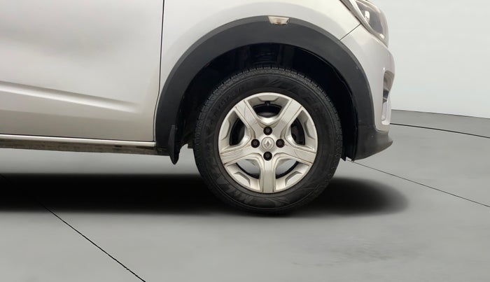 2019 Renault TRIBER RXZ, Petrol, Manual, 48,506 km, Right Front Wheel