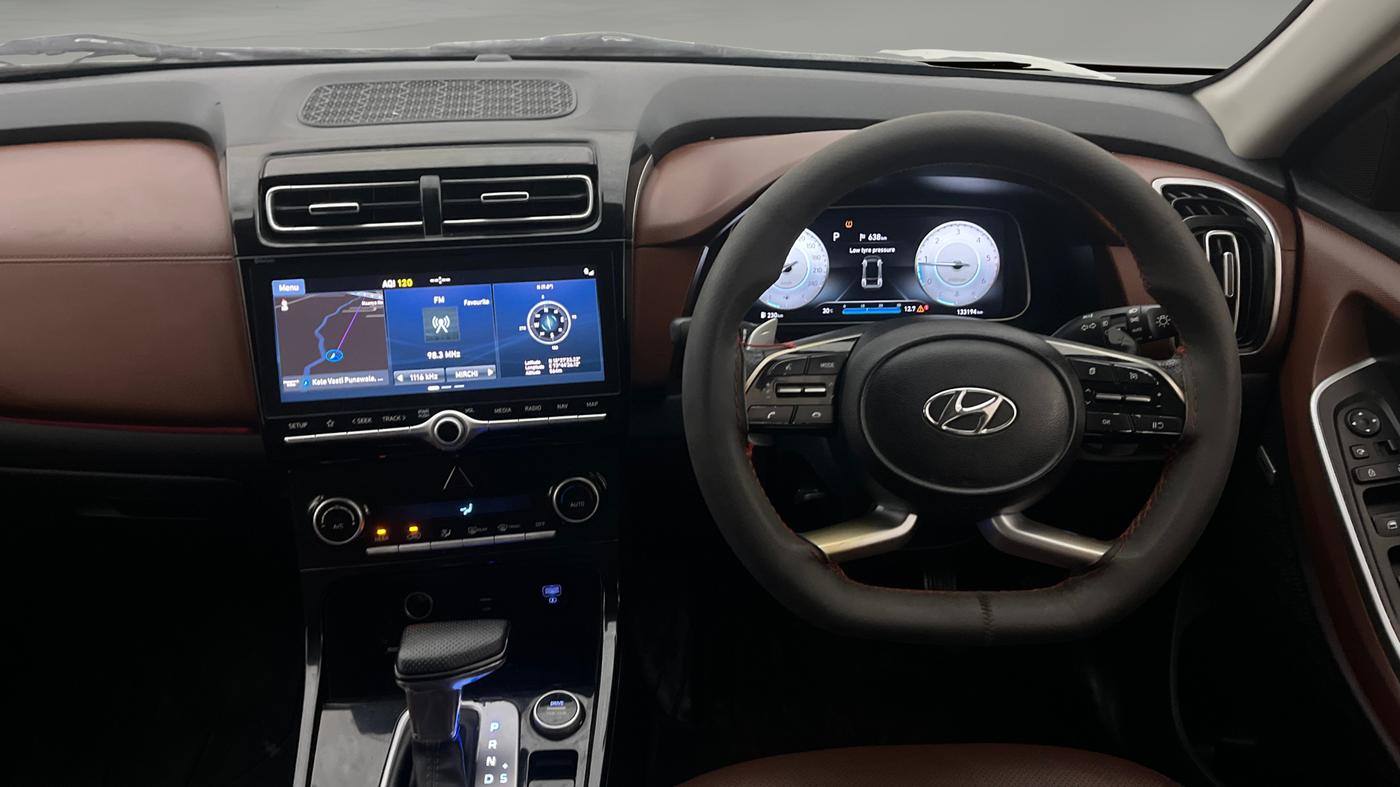 2022 Hyundai ALCAZAR 1.5 SIGNATURE (O) AT 7STR, Diesel, Automatic, 1,33,169 km, Steering Wheel Close Up