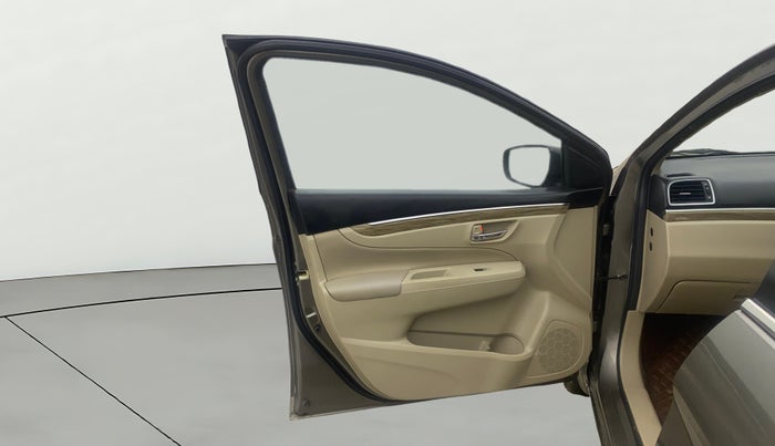 2018 Maruti Ciaz ALPHA  AT 1.5 SHVS PETROL, Petrol, Automatic, 52,276 km, LHS Front Door