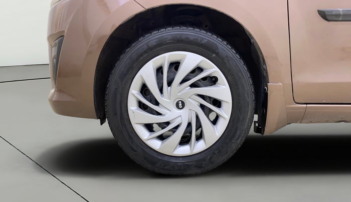 2014 Maruti Ertiga VXI, Petrol, Manual, 1,16,437 km, Left Front Wheel