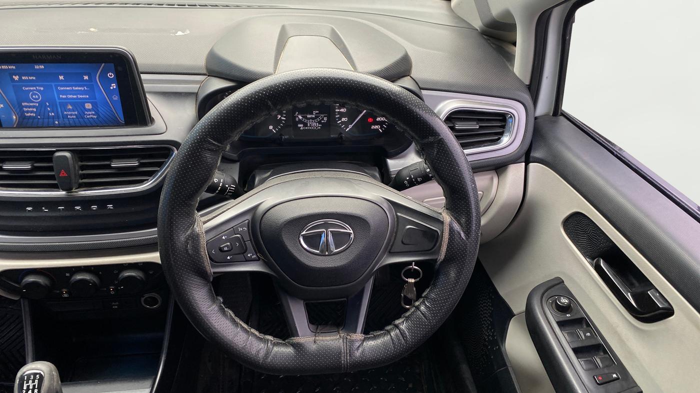 2021 Tata ALTROZ XM PLUS PETROL, Petrol, Manual, 37,474 km, Steering Wheel Close Up