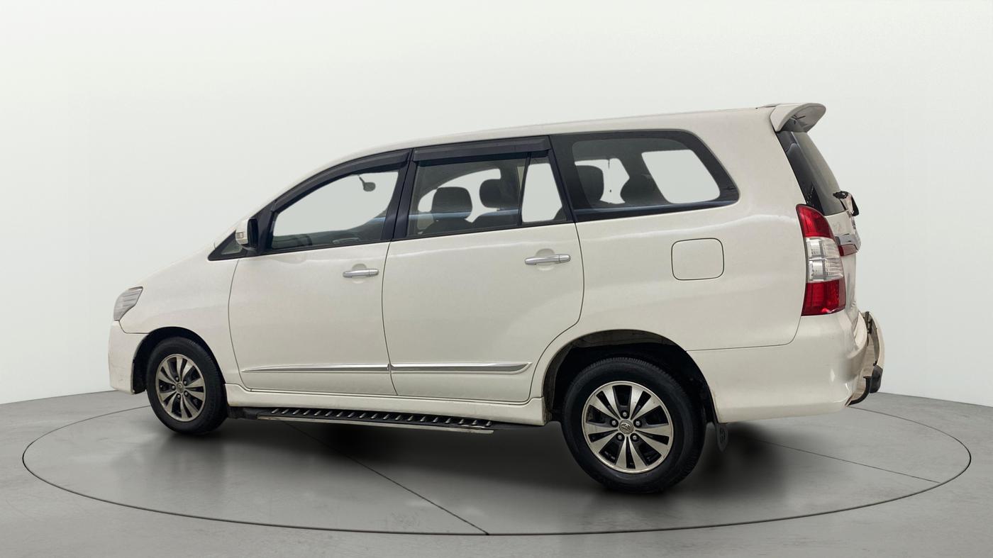 2015 Toyota Innova 2.5 VX 8 STR, Diesel, Manual, 55,485 km, Left Back Diagonal