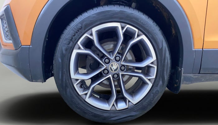2021 Skoda KUSHAQ STYLE 1.0L TSI AT, Petrol, Automatic, 28,029 km, Left Front Wheel
