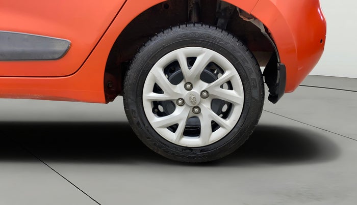 2017 Hyundai Grand i10 SPORTZ (O) 1.2 KAPPA VTVT, Petrol, Manual, 28,929 km, Left Rear Wheel