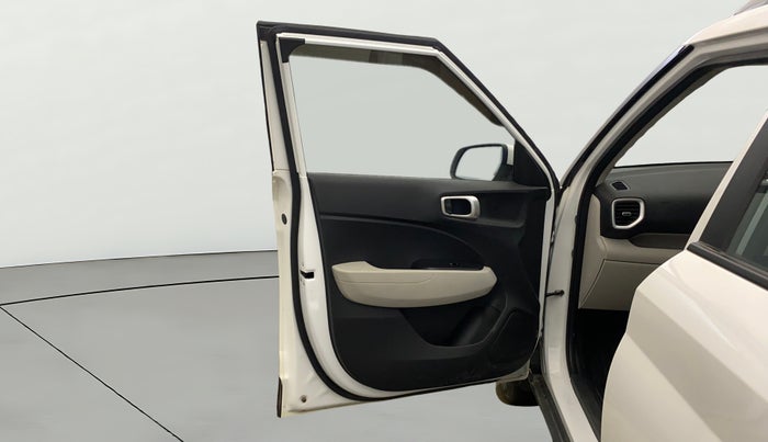 2023 Hyundai VENUE S(O) 1.2, Petrol, Manual, 8,416 km, LHS Front Door