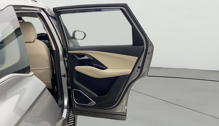 2022 MG HECTOR SHARP PRO 1.5 TURBO MT PETROL, Petrol, Manual, 13,094 km, RHS Rear Door